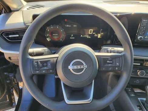 Used 2025 Nissan Kicks S image 13