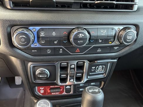 New 2026 Jeep Wrangler Unlimited Sport AWD/4WD image 17
