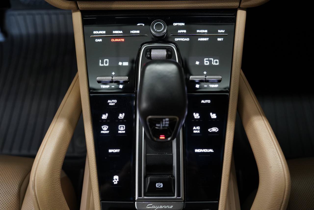 Used 2019 Porsche Cayenne AWD/4WD image 26