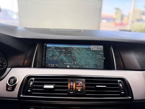 Used 2015 BMW 550i Sedan RWD image 9