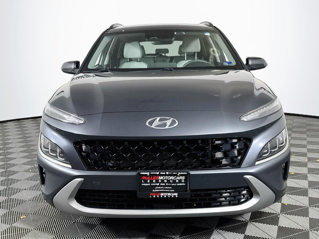 Used 2022 Hyundai Kona Limited AWD/4WD image 2