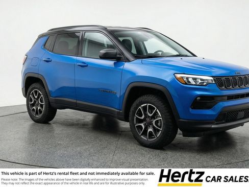 Used 2025 Jeep Compass Trailhawk AWD/4WD image 1