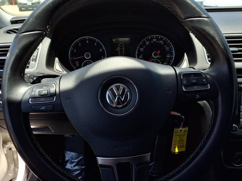 Used 2015 Volkswagen Passat 1.8T Sport FWD image 12