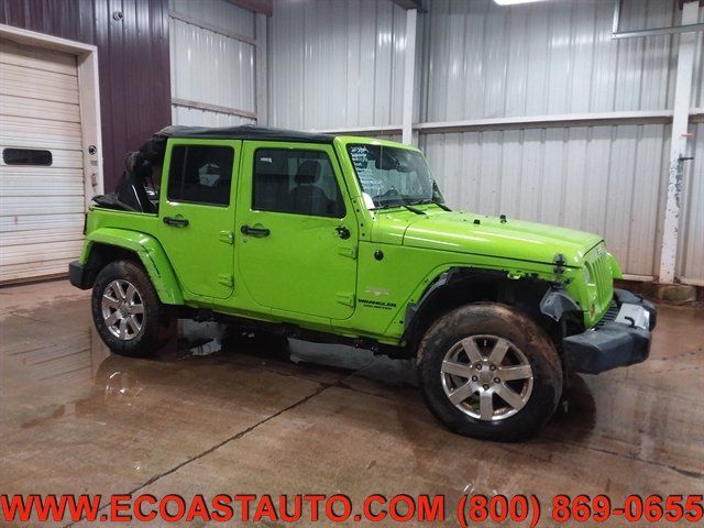 Used 2013 Jeep Wrangler Unlimited Sahara w/ Connectivity Group AWD/4WD image 1