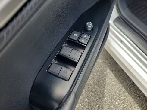 Used 2026 Toyota Camry SE FWD image 15