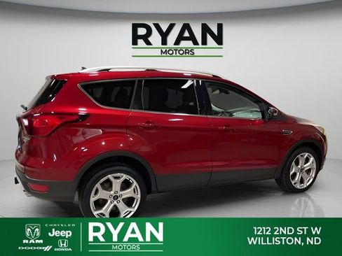 Used 2019 Ford Escape Titanium w/ U9j03 - Titanium Tow Package image 10