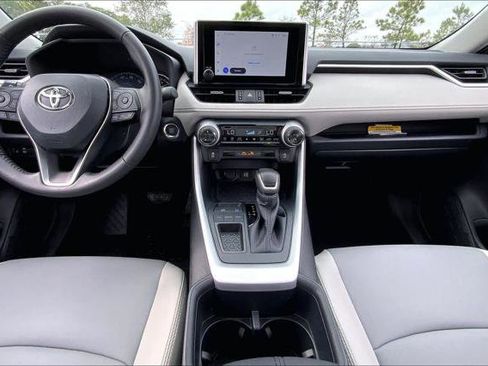 Certified 2025 Toyota RAV4 XLE Premium image 15