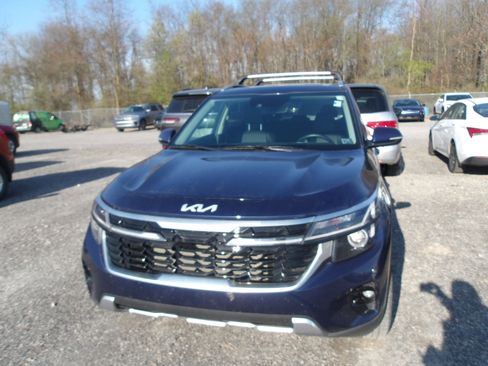 Used 2024 Kia Seltos EX image 1