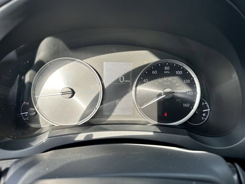 Used 2025 Lexus IS 350 F Sport w/ Accessory Package RWD image 16