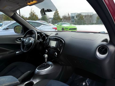 Used 2014 Nissan Juke SV w/ Navigation Package image 22
