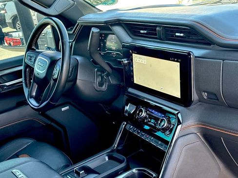 Used 2024 GMC Sierra 3500 AT4 w/ AT4 Premium Plus Package image 33