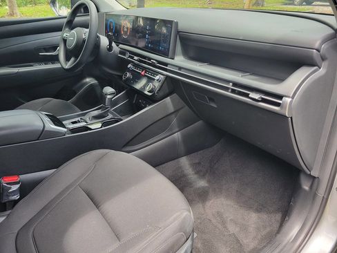 Used 2026 Hyundai Tucson SEL FWD image 9