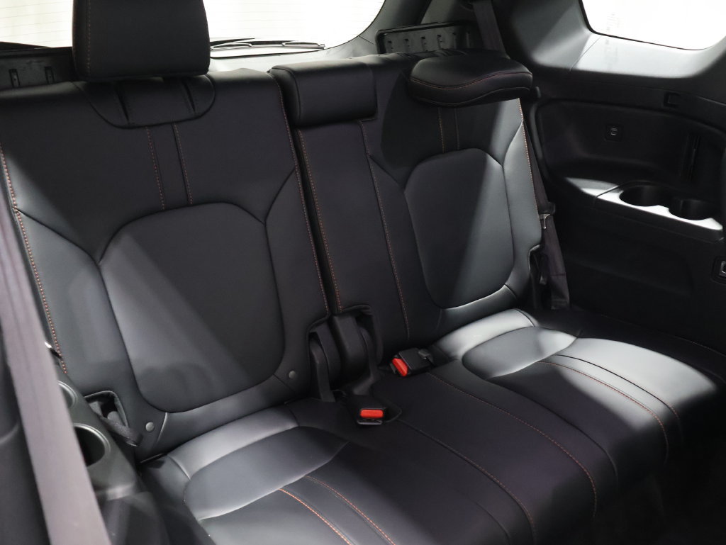 Used 2025 Honda Pilot TrailSport image 22