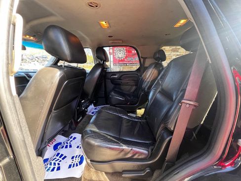 Used 2010 Cadillac Escalade 2WD image 15