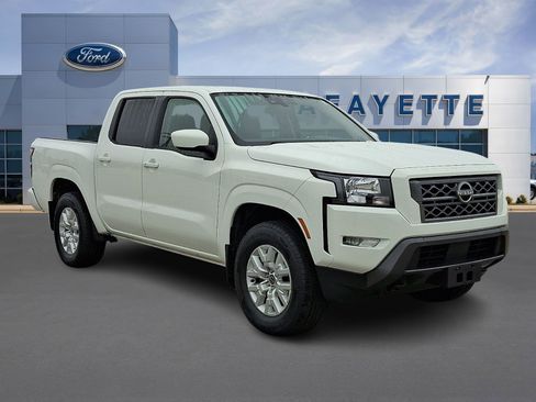 Used 2023 Nissan Frontier SV w/ SV Convenience Package image 1