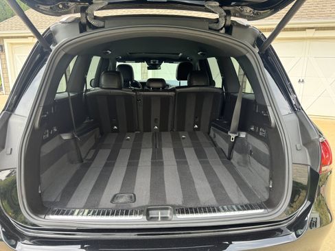 Used 2022 Mercedes-Benz GLS 450 4MATIC w/ AMG Line Exterior image 17