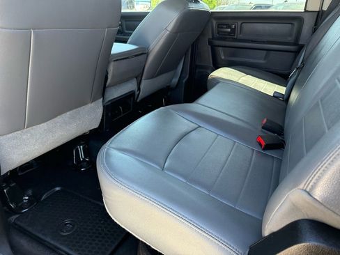 Used 2018 RAM 2500 Tradesman w/ Chrome Appearance Group AWD/4WD image 26