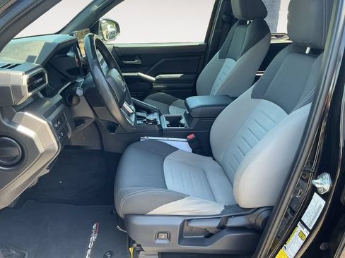 Certified 2024 Toyota Tacoma TRD Off-Road AWD/4WD image 9