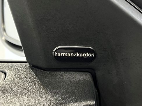 Used 2023 Dodge Charger SRT Hellcat w/ Harman/Kardon Audio Group image 36