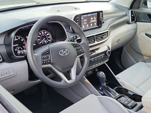 Certified 2021 Hyundai Tucson SE w/ Cargo Package image 5