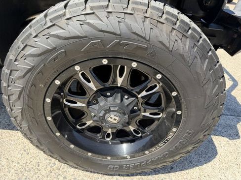 Used 2017 Jeep Wrangler Unlimited Sport AWD/4WD image 5