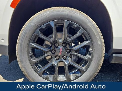 Used 2024 GMC Yukon Denali w/ Denali Reserve Package RWD image 28