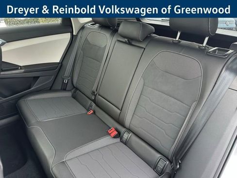 New 2026 Volkswagen Taos SE image 31