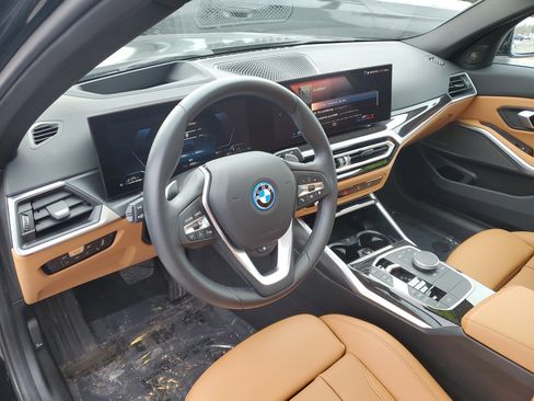 Certified 2023 BMW 330e xDrive 330e xDrive w/ Premium Package image 10