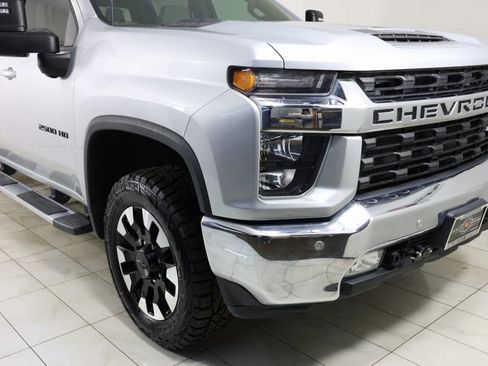 Used 2020 Chevrolet Silverado 2500 LT w/ Texas Edition image 38