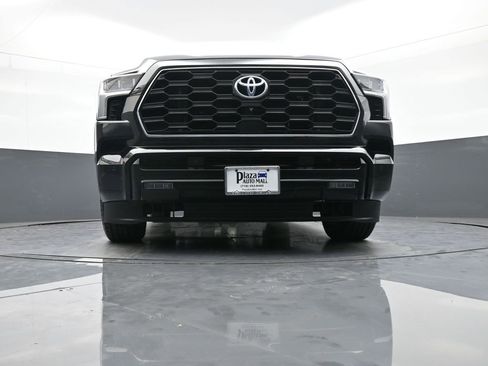 Certified 2023 Toyota Sequoia Platinum image 29