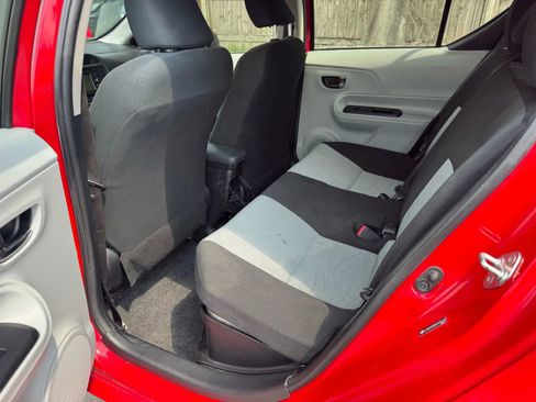 Used 2013 Toyota Prius C Three FWD image 19