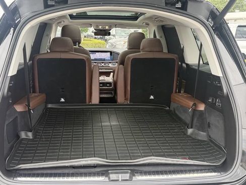 Used 2024 Mercedes-Benz GLS 450 4MATIC image 26