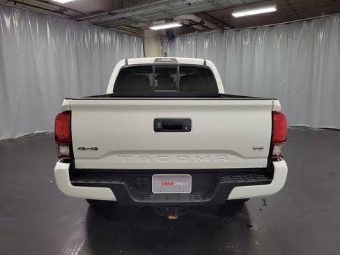 Used 2023 Toyota Tacoma SR image 7