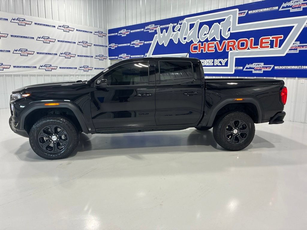 Used 2024 GMC Canyon Elevation w/ Elevation Premium Package AWD/4WD image 3