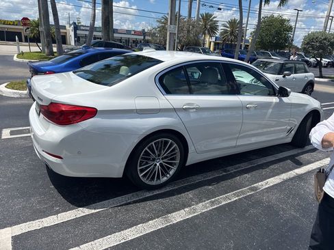 Used 2017 BMW 530i RWD image 8