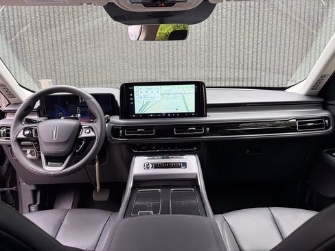 New 2026 Lincoln Aviator AWD image 50