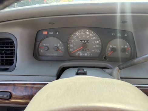 Used 1999 Mercury Grand Marquis LS RWD image 3