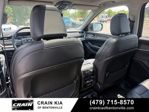 Used 2023 Jeep Grand Cherokee L Limited w/ Luxury Tech Group II AWD/4WD image 27