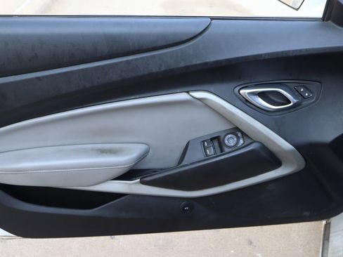Used 2020 Chevrolet Camaro LT RWD image 19