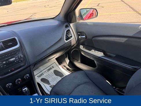 Used 2014 Dodge Avenger SE w/ Blacktop Package FWD image 17