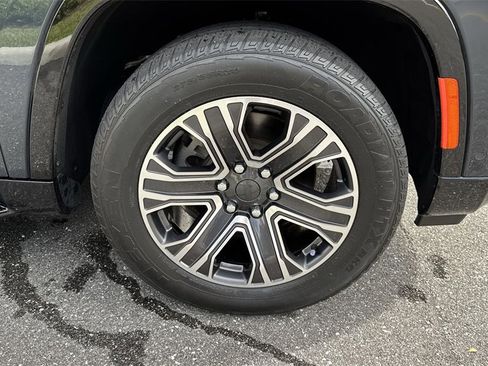 Used 2023 Jeep Wagoneer Series II image 60