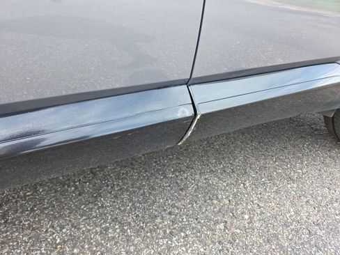 Used 2021 Kia Sorento EX image 17