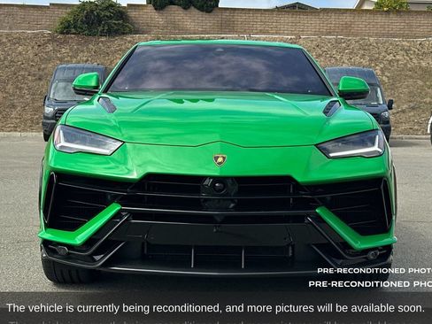 Used 2024 Lamborghini Urus Performante AWD/4WD image 11