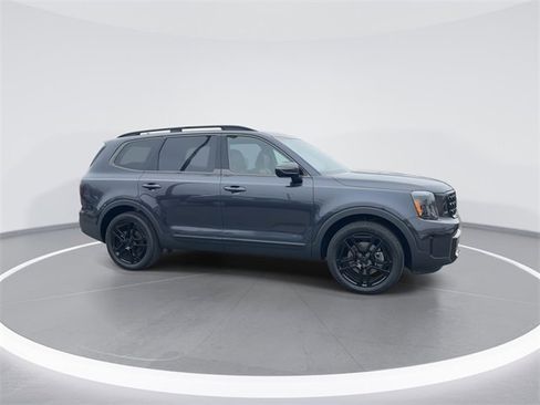 Used 2025 Kia Telluride SX X-Line image 9