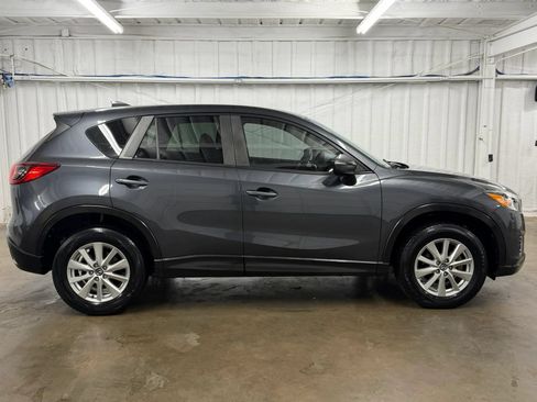 Used 2016 MAZDA CX-5 Touring w/ Bose/Moonroof Package FWD image 3