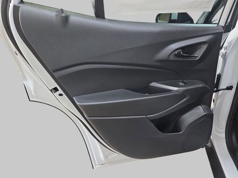 New 2026 Chevrolet Trax LT w/ Driver Confidence Package FWD image 16