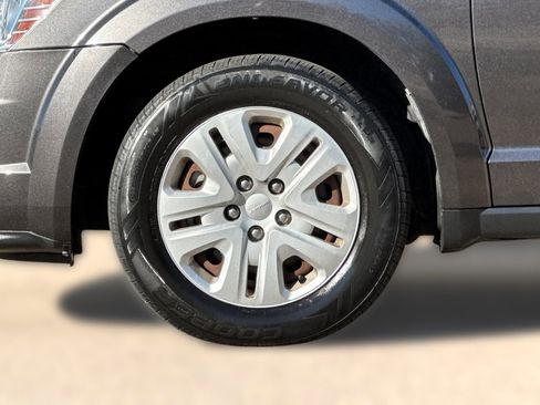 Used 2016 Dodge Journey SE w/ Flexible Seating Group image 11