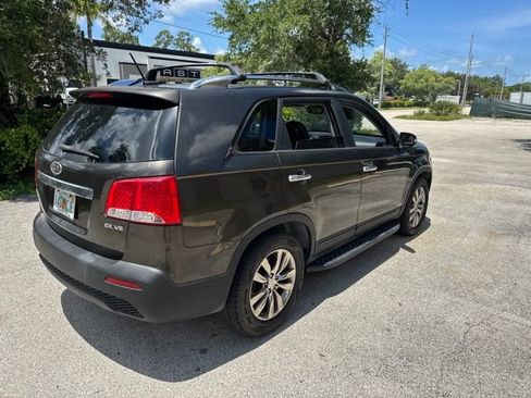 Used 2011 Kia Sorento EX w/ Premium Pkg AWD/4WD image 3