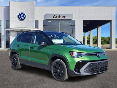 Certified 2025 Volkswagen Taos SE