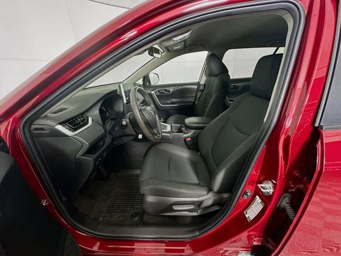 Used 2023 Toyota RAV4 LE FWD image 13